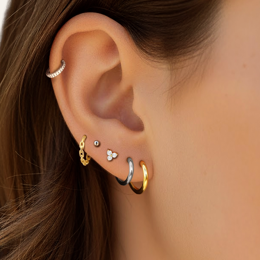 1 Pair Titanium 16G Internally Threaded CZ Cluster Flat Back Labret Studs